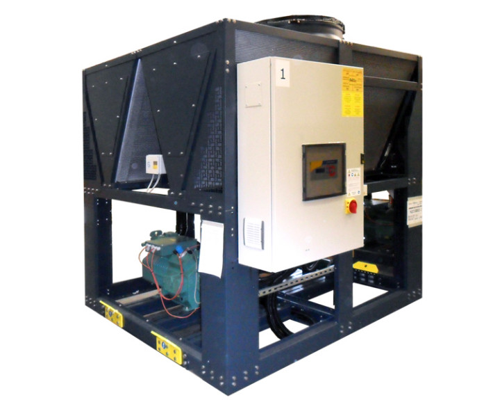 GSA condensing unit with screw compressors